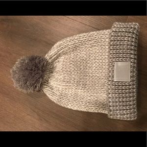Women’s Under Armour Pom Beanie